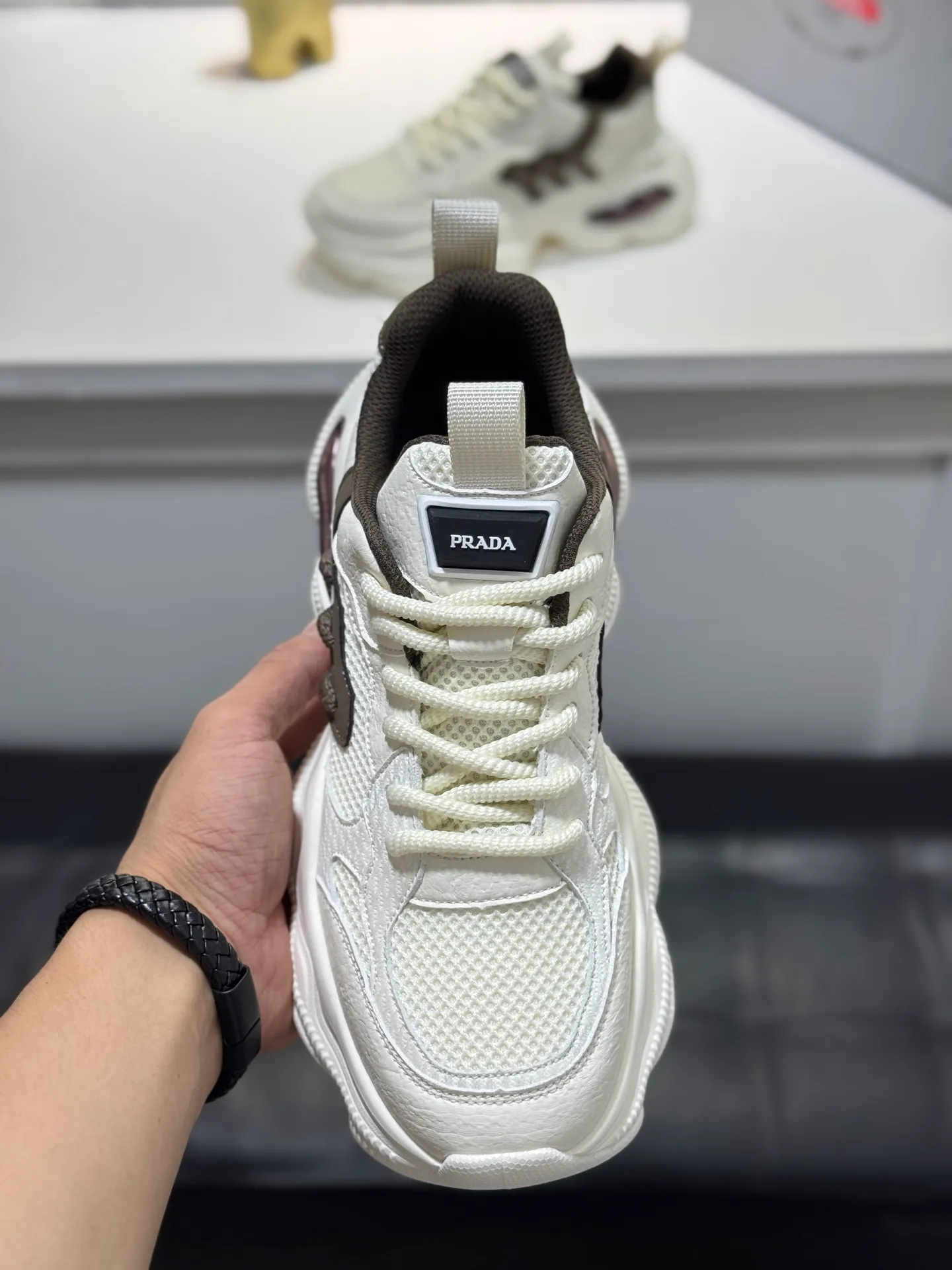 Men's Men's Shoes 💰440 [New Style] 🐬🐬 High-end boutique-Prada/Prada counter latest sports shoes are shipped, you know the leading counter model. Made of selected cowhide stitching fabrics. Lining: Mesh lining. High-end air cushion molded non-slip rubber outsole, exquisite lines, simple and elegant, comfortable and high-end for leisure travel. Size: 38-45<45 customized